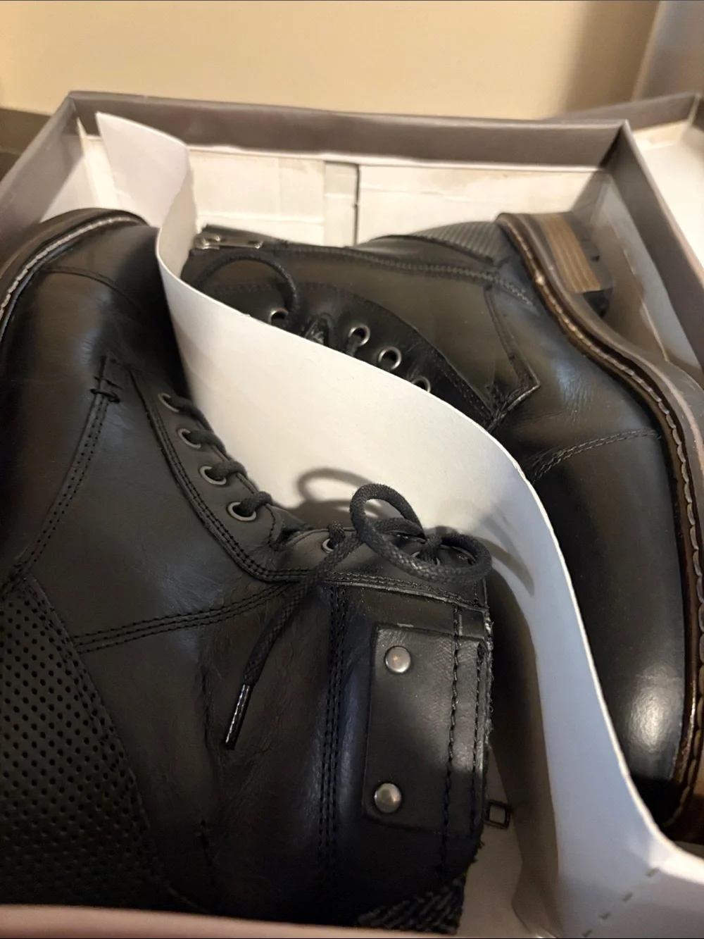 Crown Vintage Men’s Black Leather Lace-Up Boots